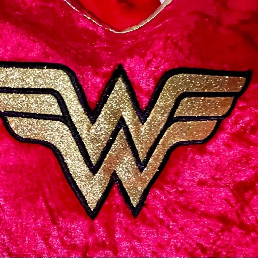Rubie’s Wonder Woman Child's Costume Sz Small. Worn By Child Actress On TV. - Picture 4 of 7
